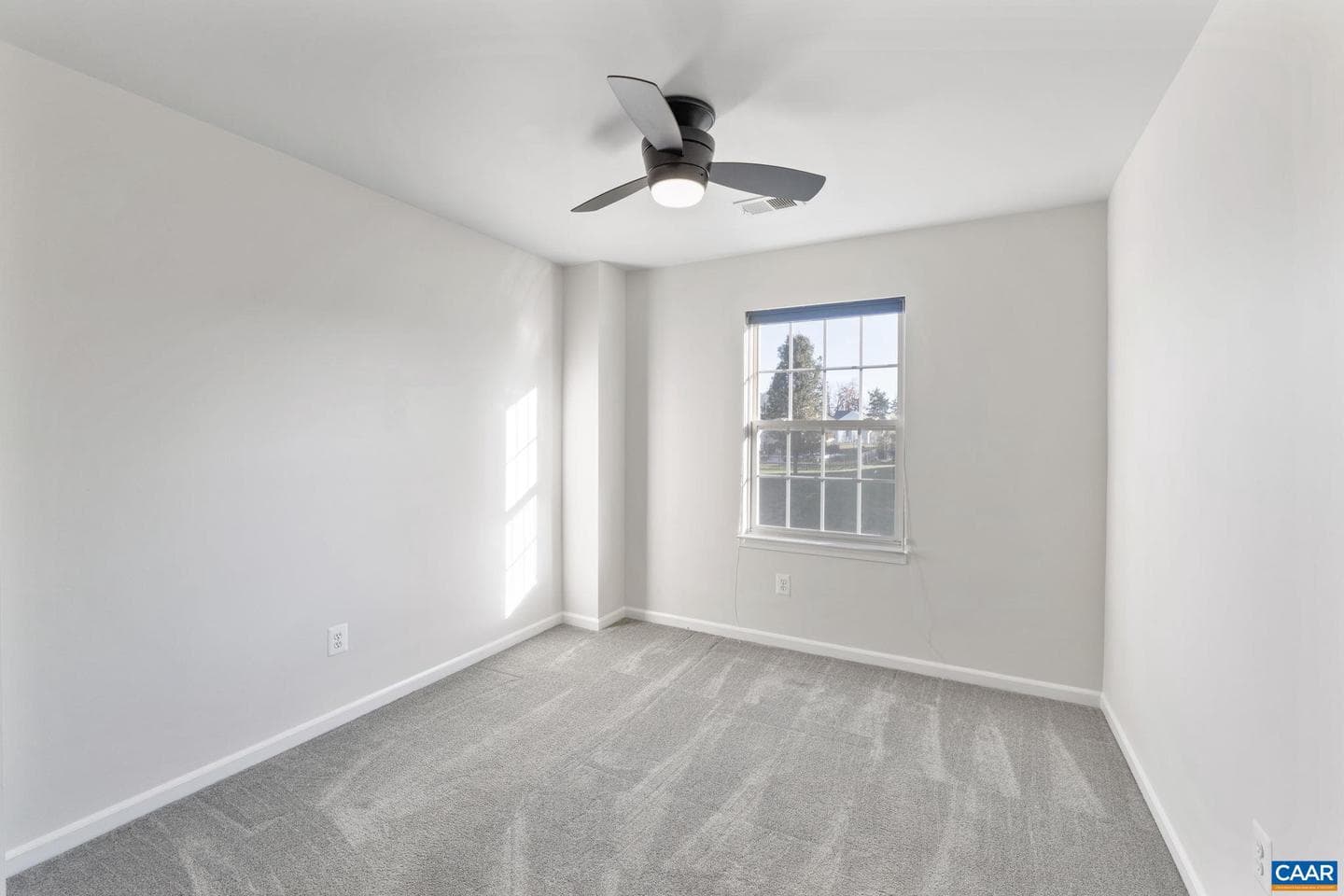 10137 Spring Dr photo 29