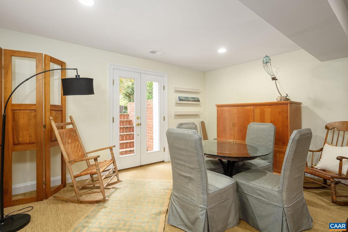824 Colridge Dr photo 33