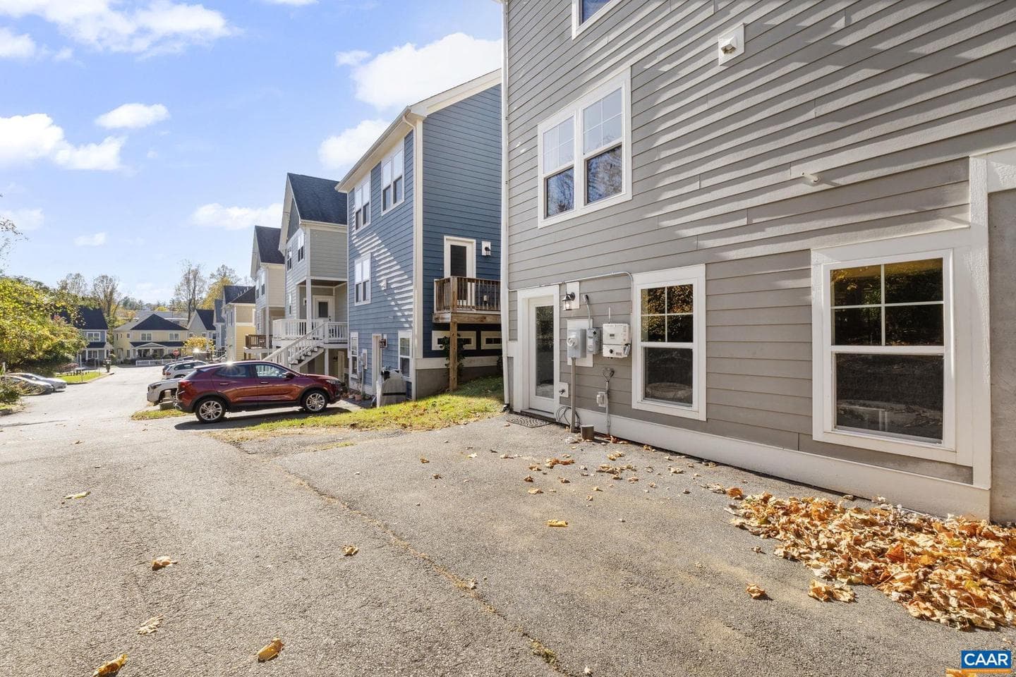 1450 Avon St photo 21
