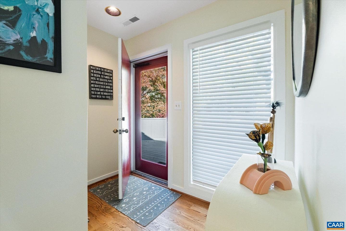 301 NW 2nd St #c photo 3