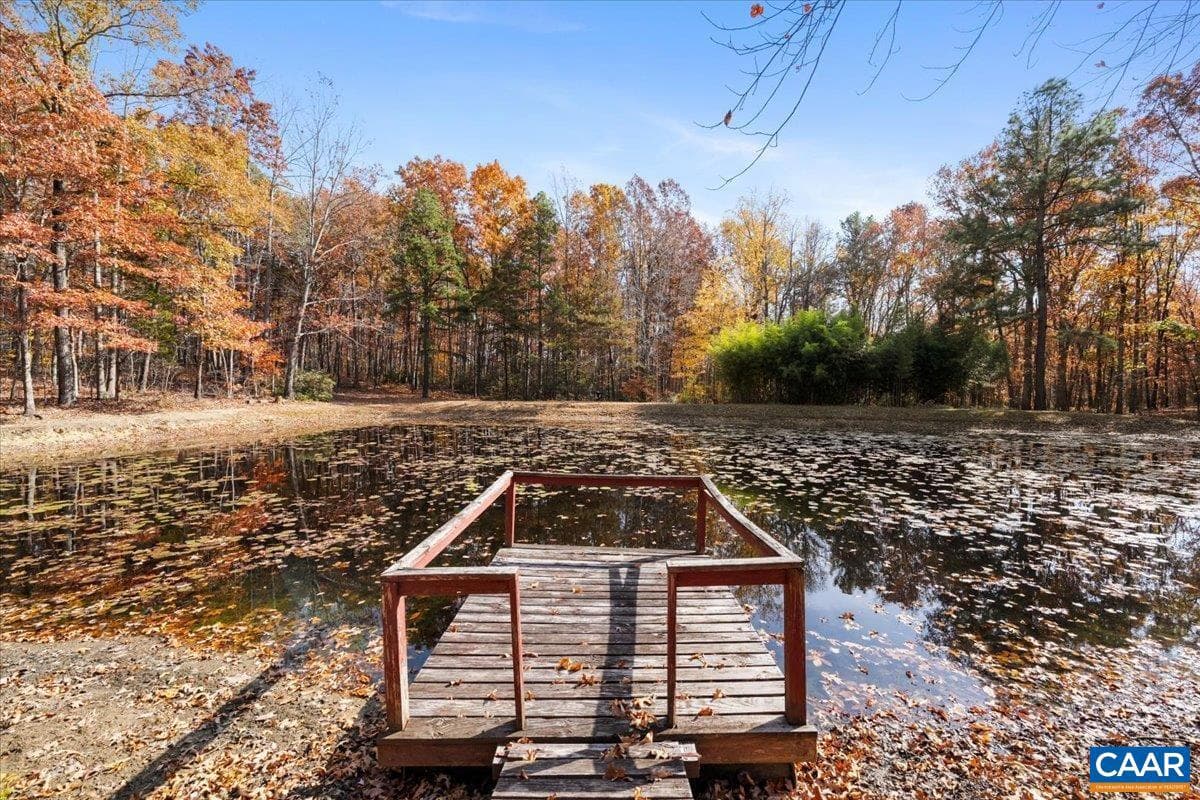 391 Pond Rd photo 4