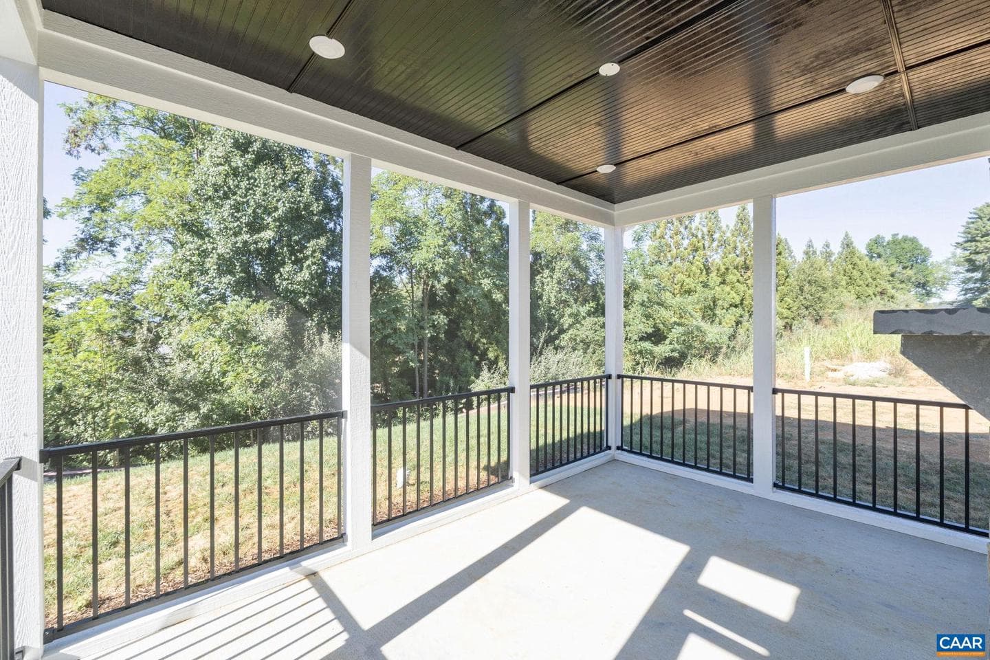 112 Sunbird Ln photo 24