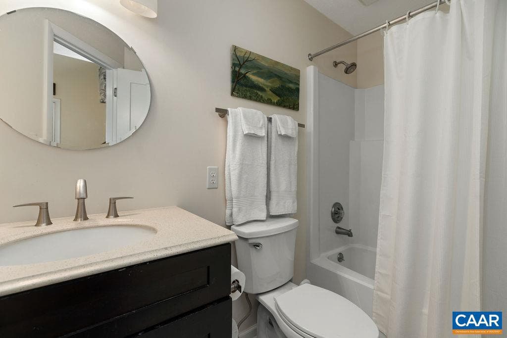 731 Laurelwood Condos photo 18