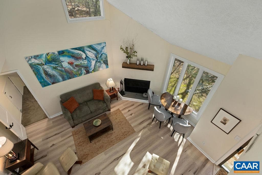 731 Laurelwood Condos photo 20