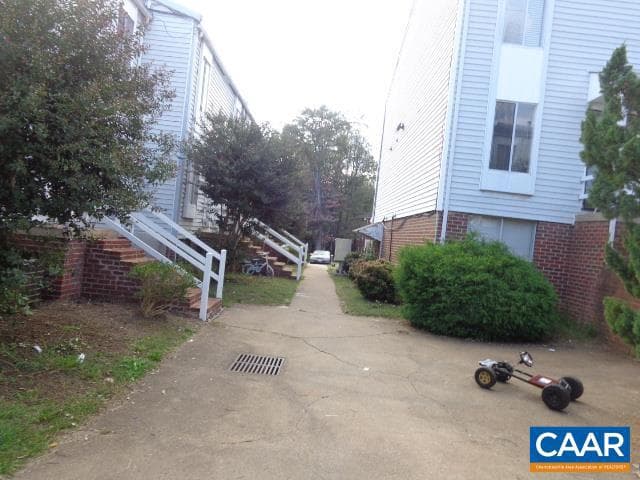 1904 Inglewood Dr #E photo 4