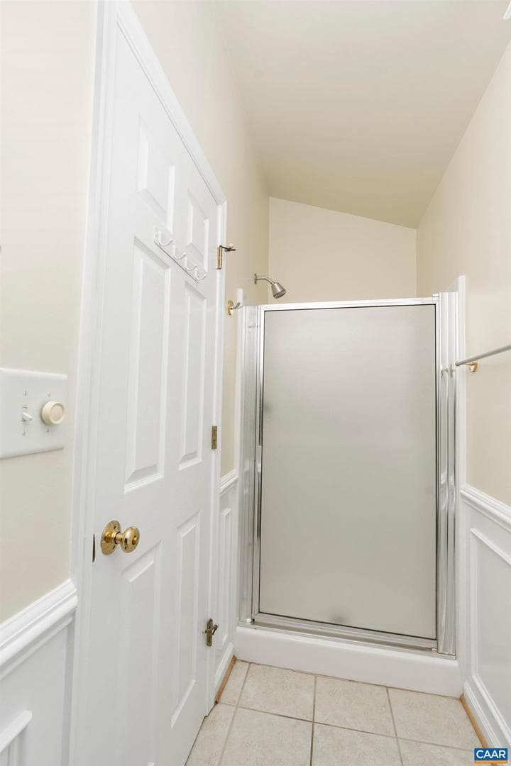 4943 Lake Tree Ln photo 27
