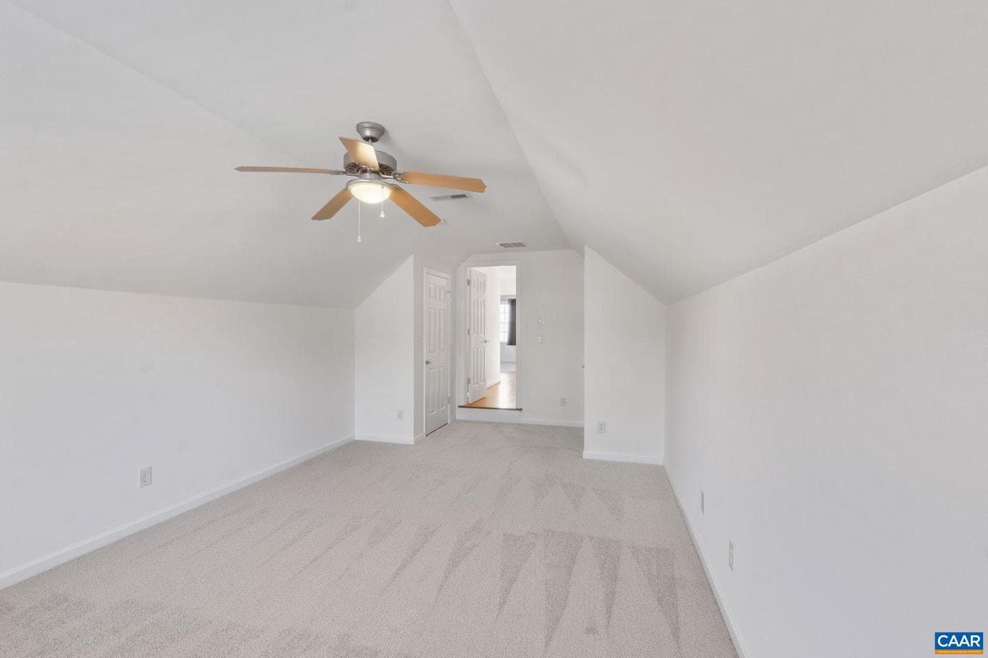 2053 Ridgetop Dr photo 32