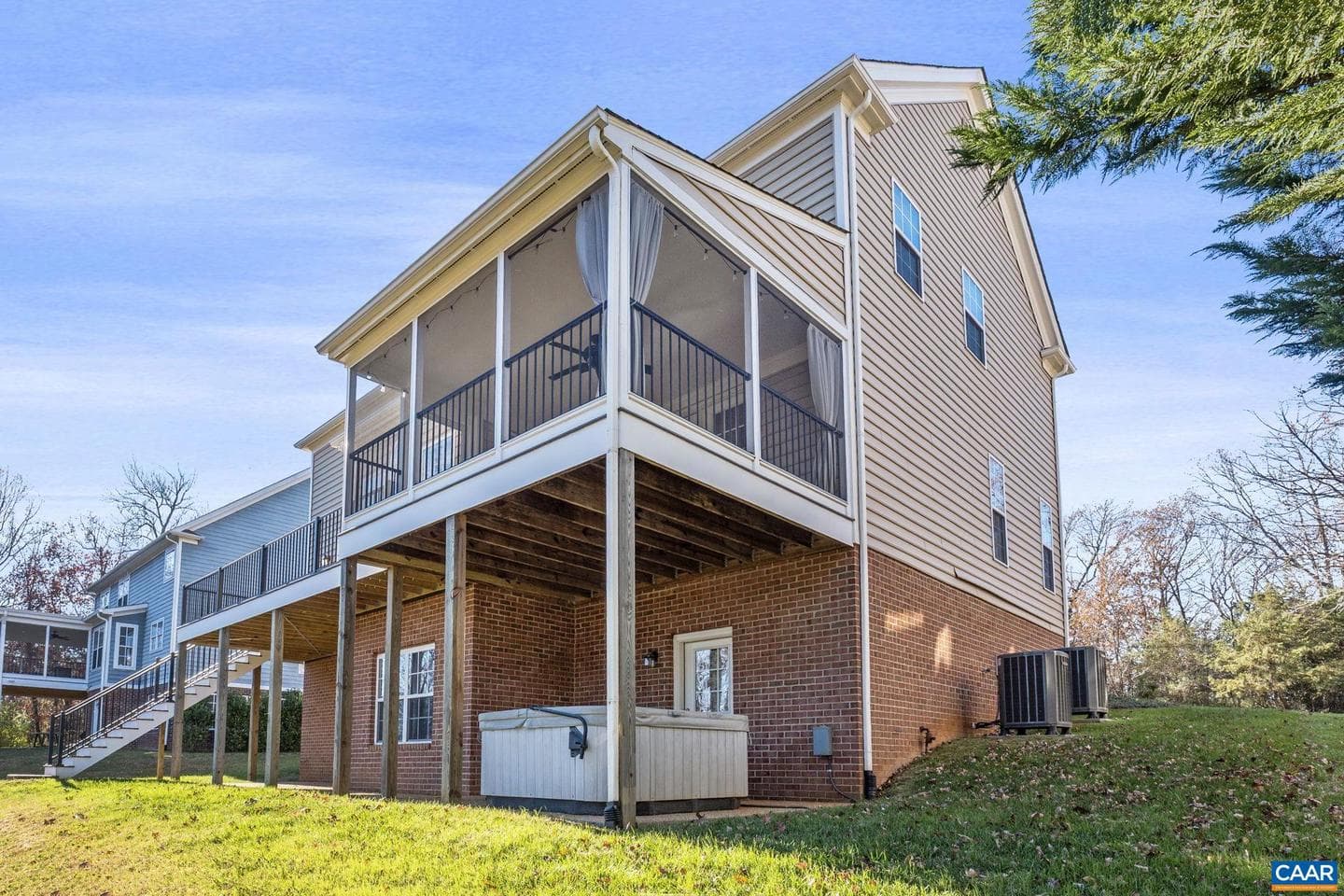2053 Ridgetop Dr photo 45