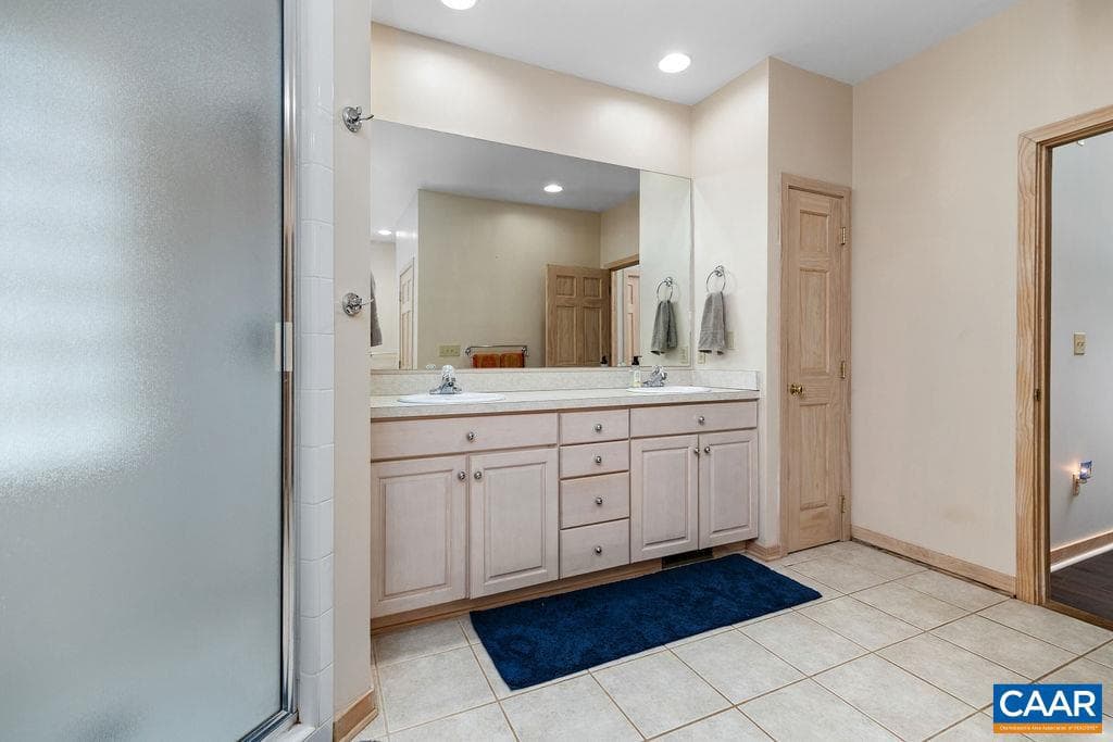 423 Foothills Dr photo 35