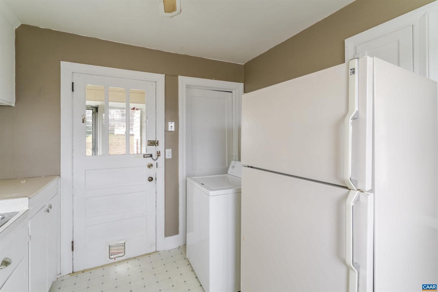 1007 Sherwood Ave photo 8