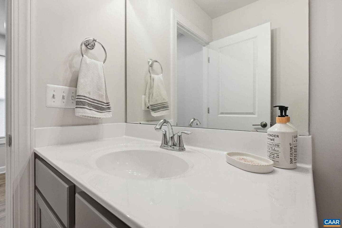 5428 Golf Dr photo 42