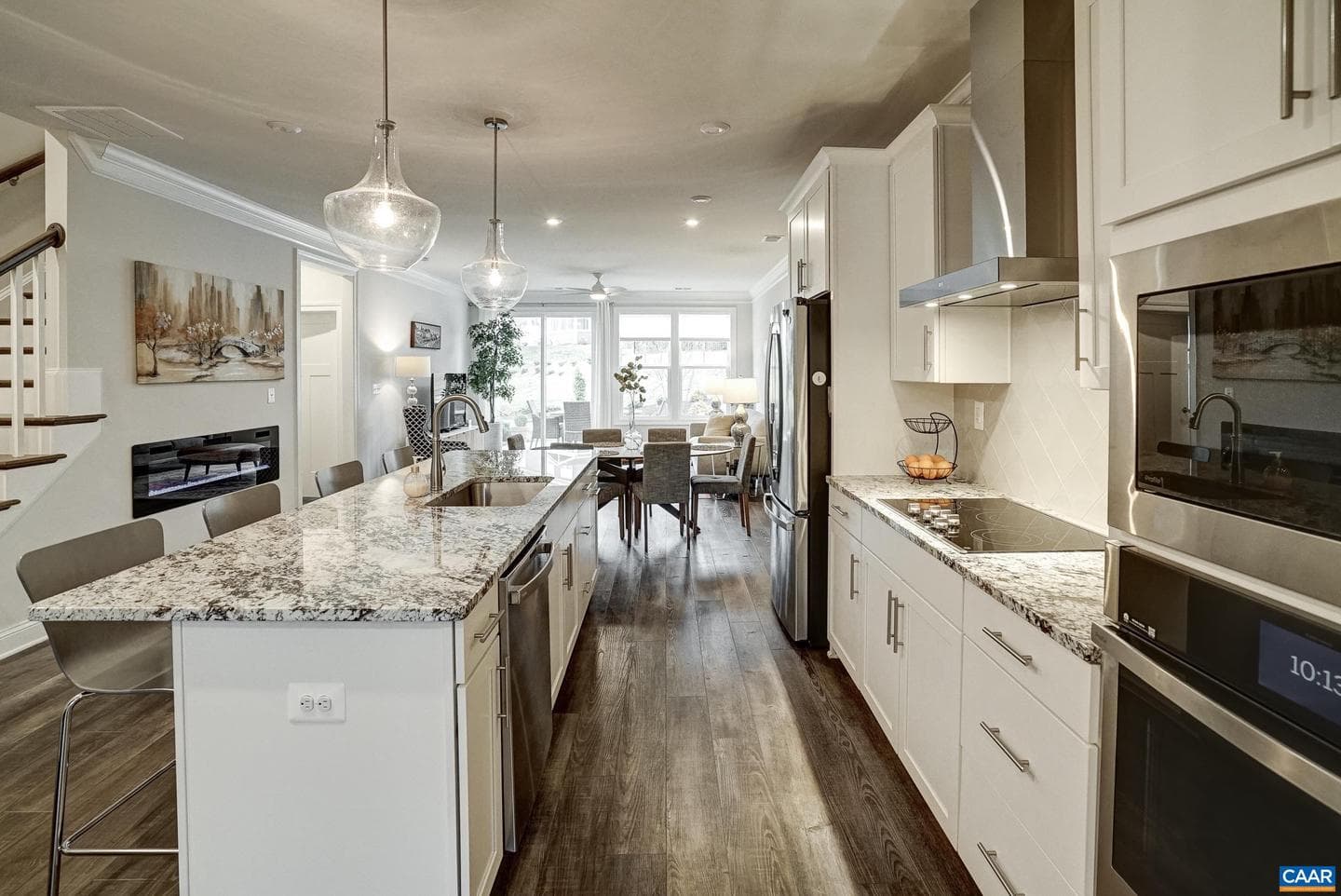 2024 Dunwood Dr photo 7