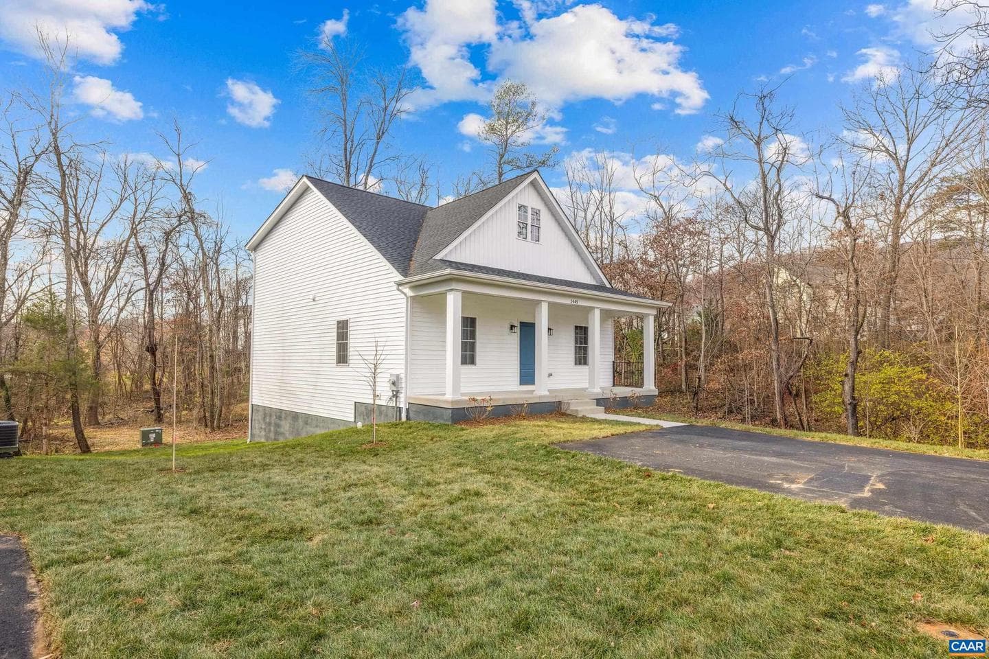 1445 Orchard Dr photo 3
