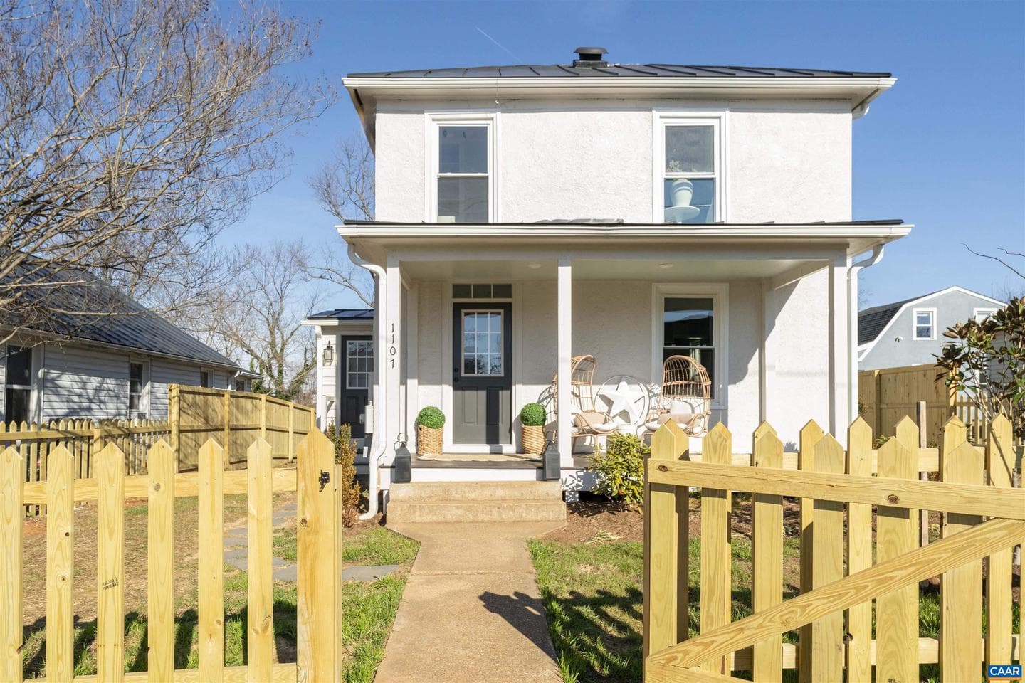 1107 Myrtle St photo 4