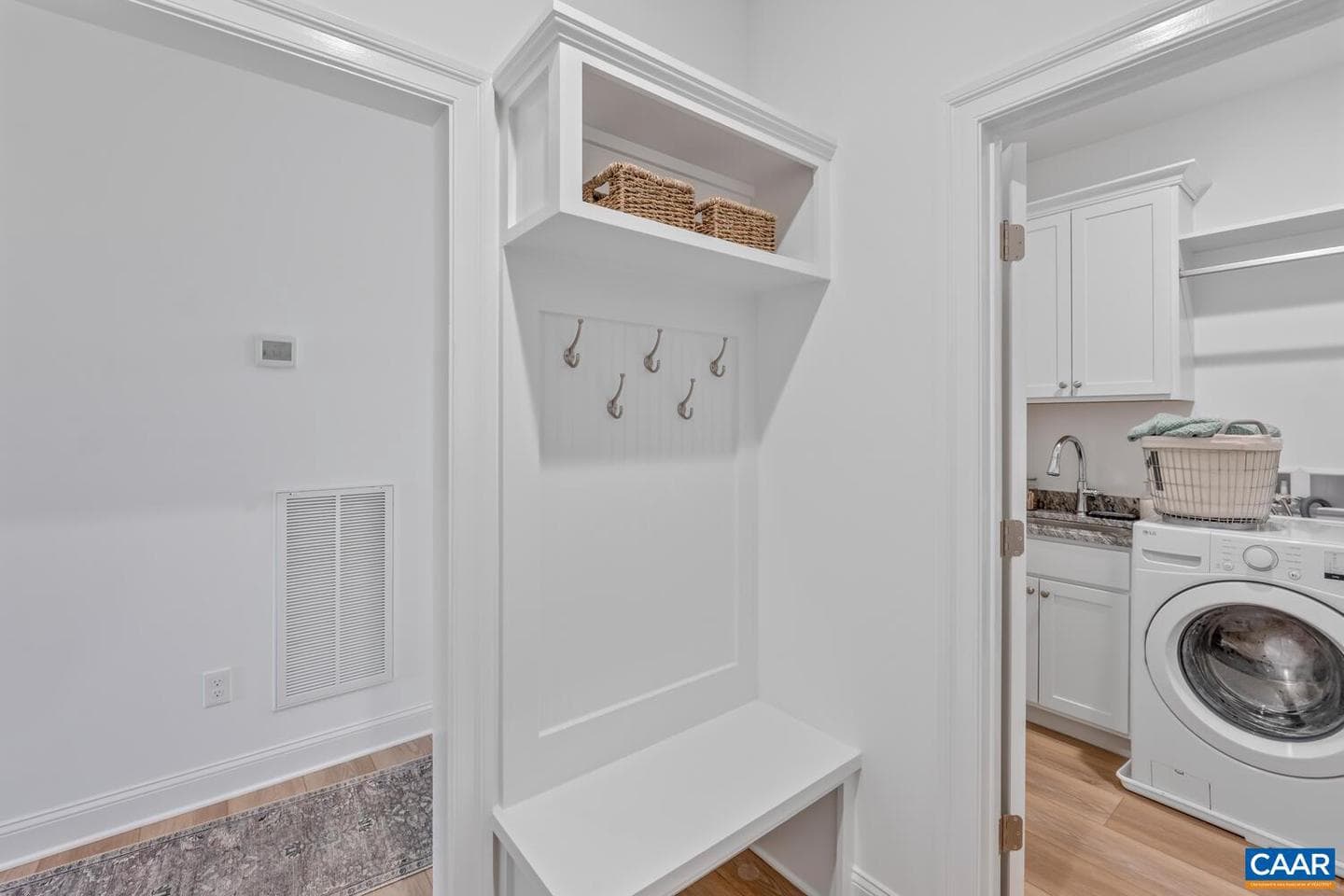 12 Warwick Dr photo 8
