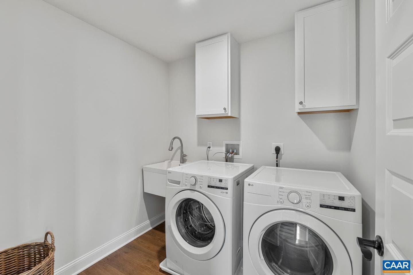 1731 Fowler St photo 33