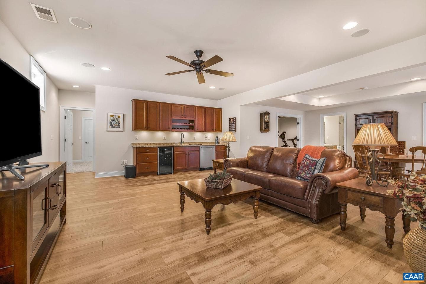 2449 Pendower Ln photo 38