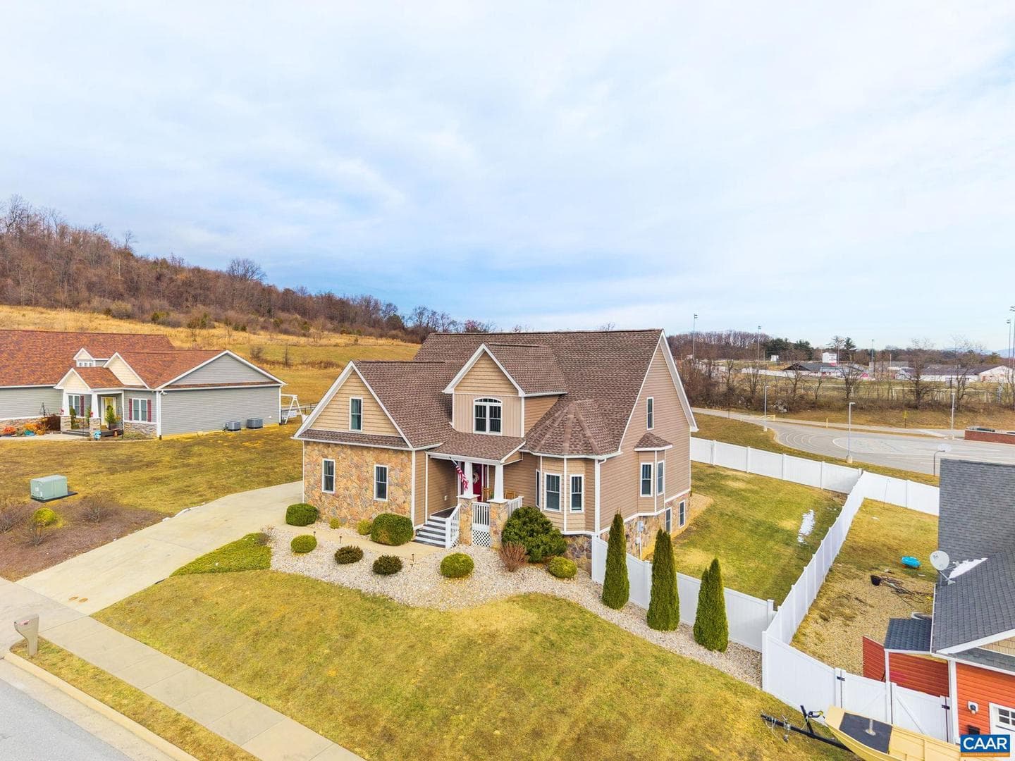 89 Hull Hills Ln photo 2