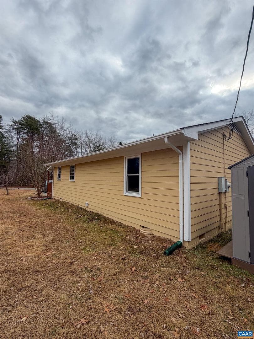10549 Louisa Rd photo 11
