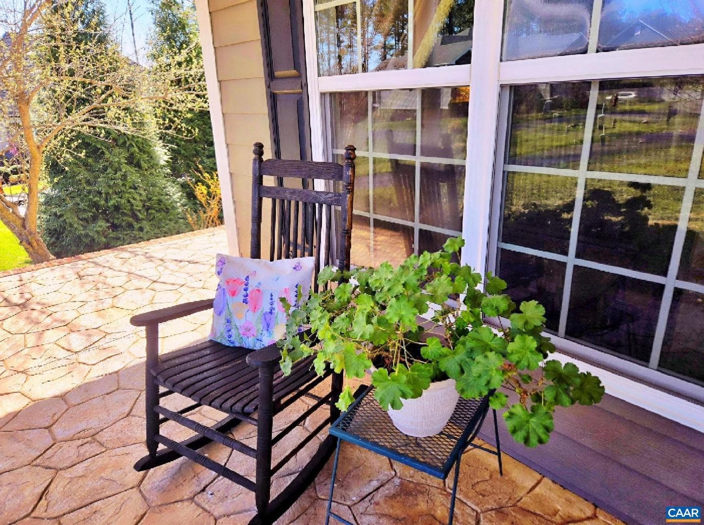 2 Forest Ct photo 4