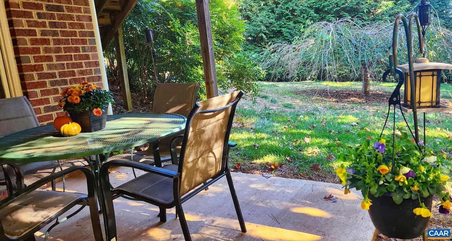 2 Forest Ct photo 48