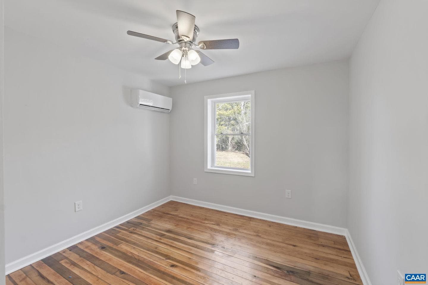 4292 West River Rd photo 10