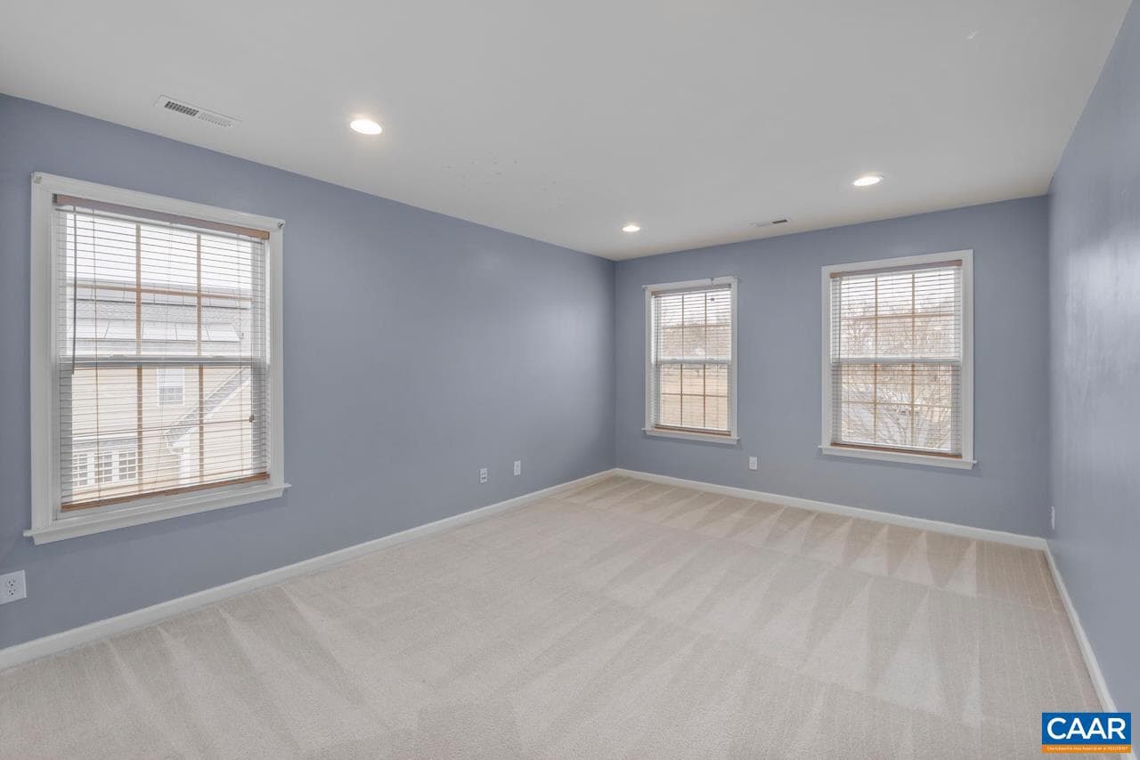 3262 Turnberry Cir photo 31