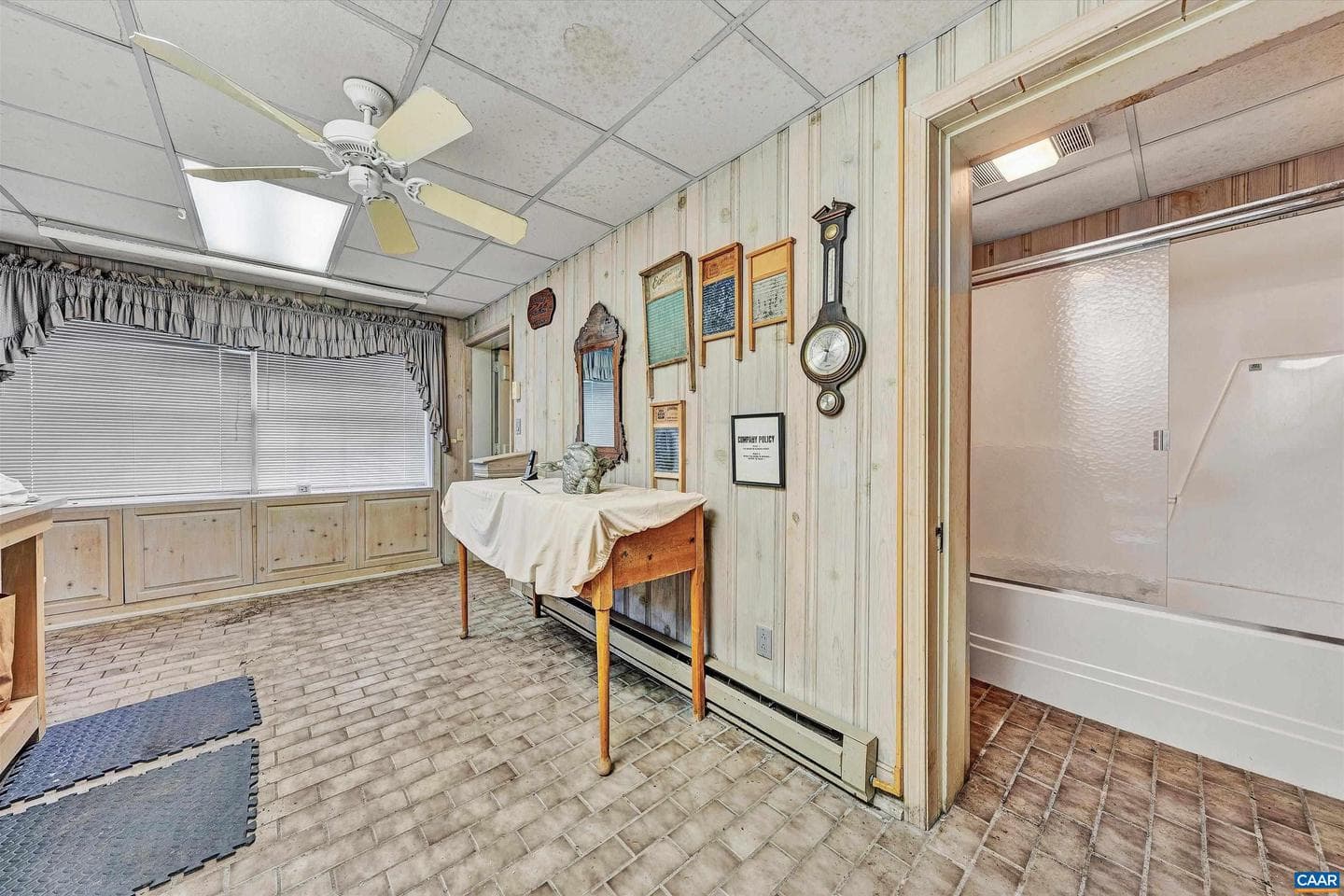 934 Commander Dr photo 54