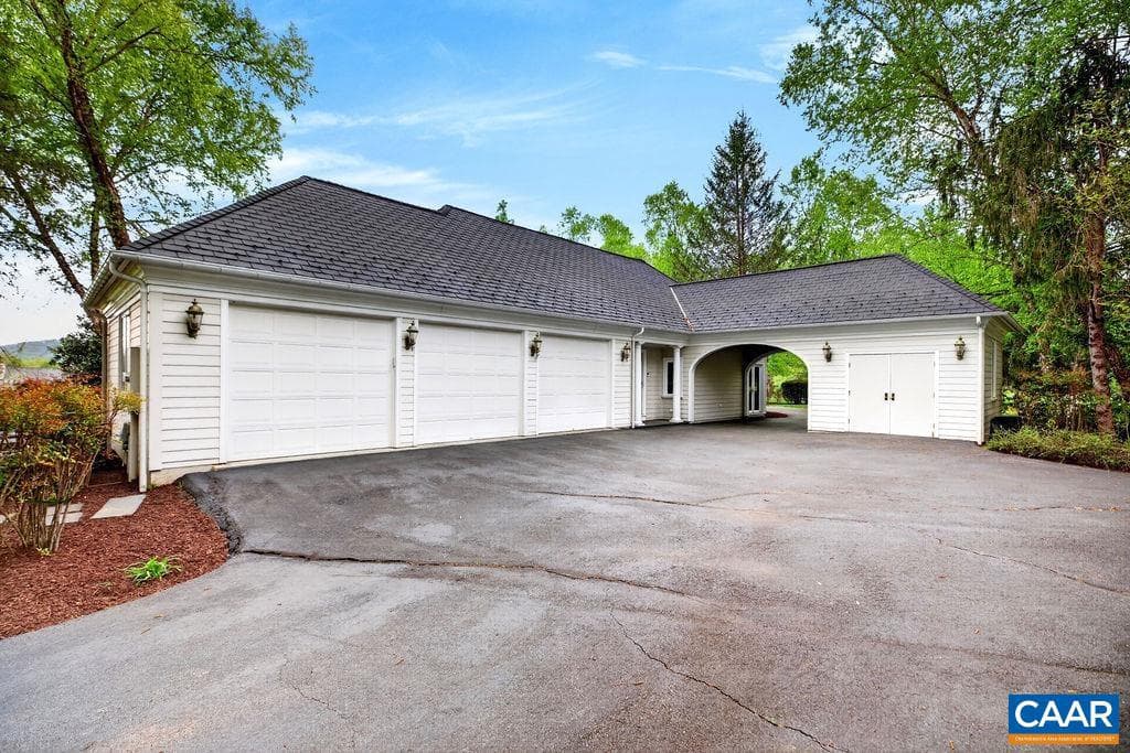 1310 Monocan Dr photo 55