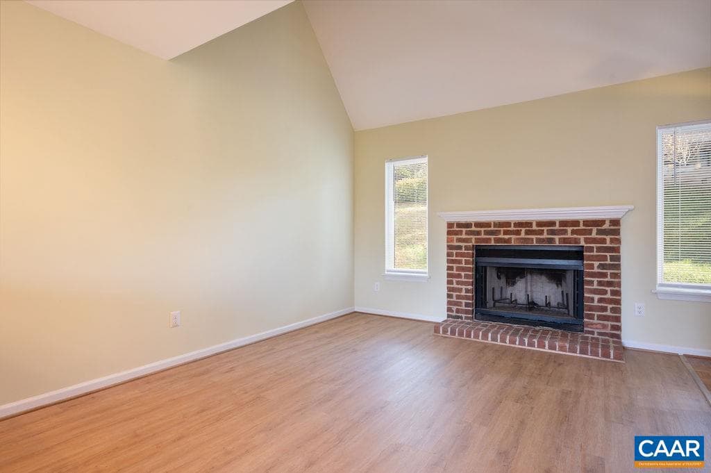 1688 Royal Oak Ct photo 9