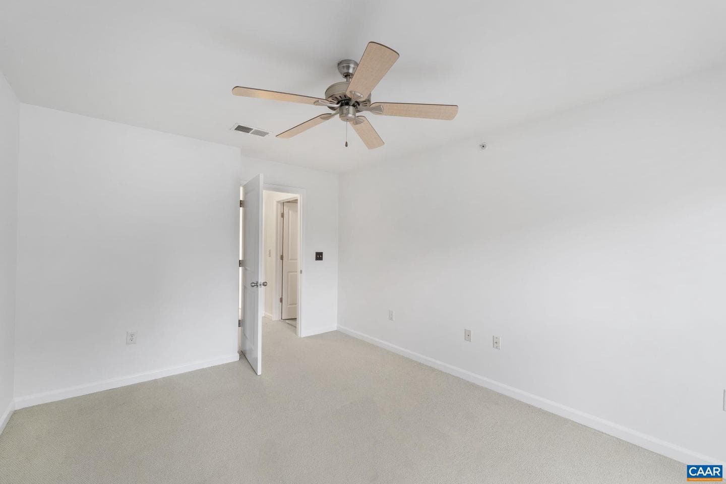 765 Walker Sq #1a photo 20