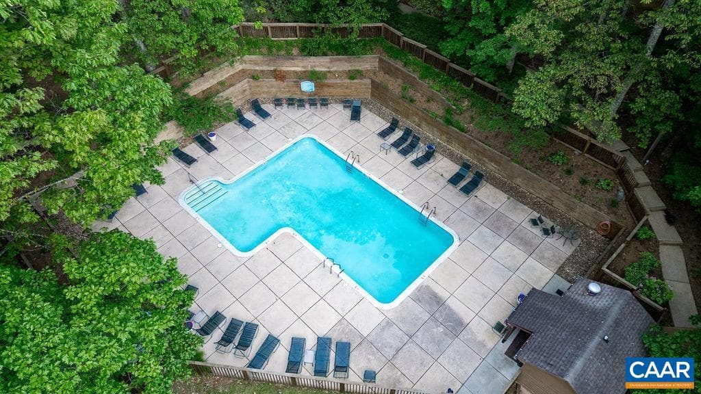 765 Laurelwood Condos photo 21