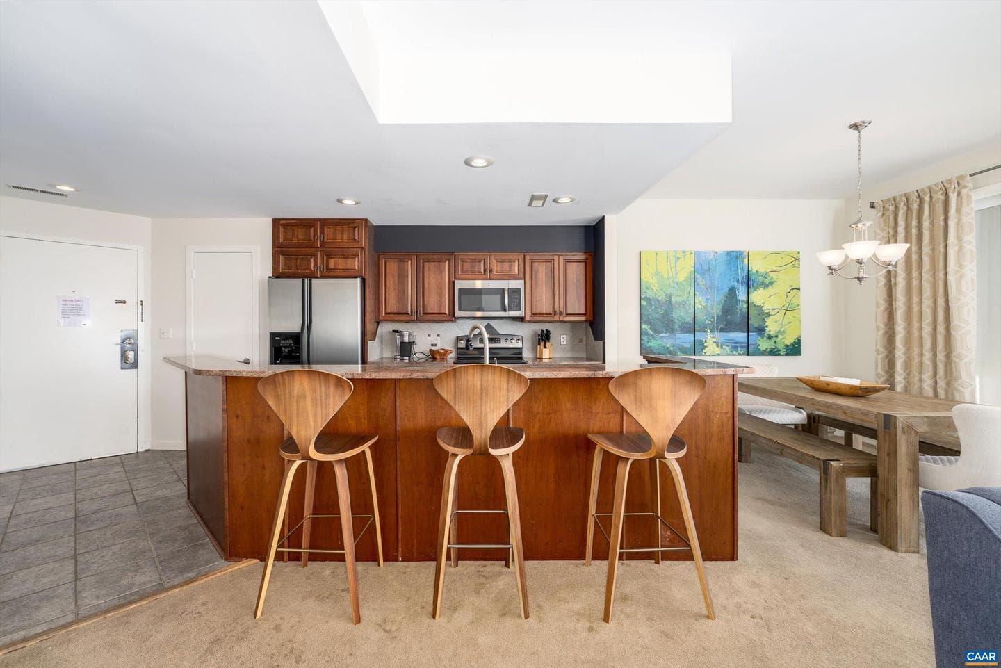 921 Diamond Hill Condos photo 15