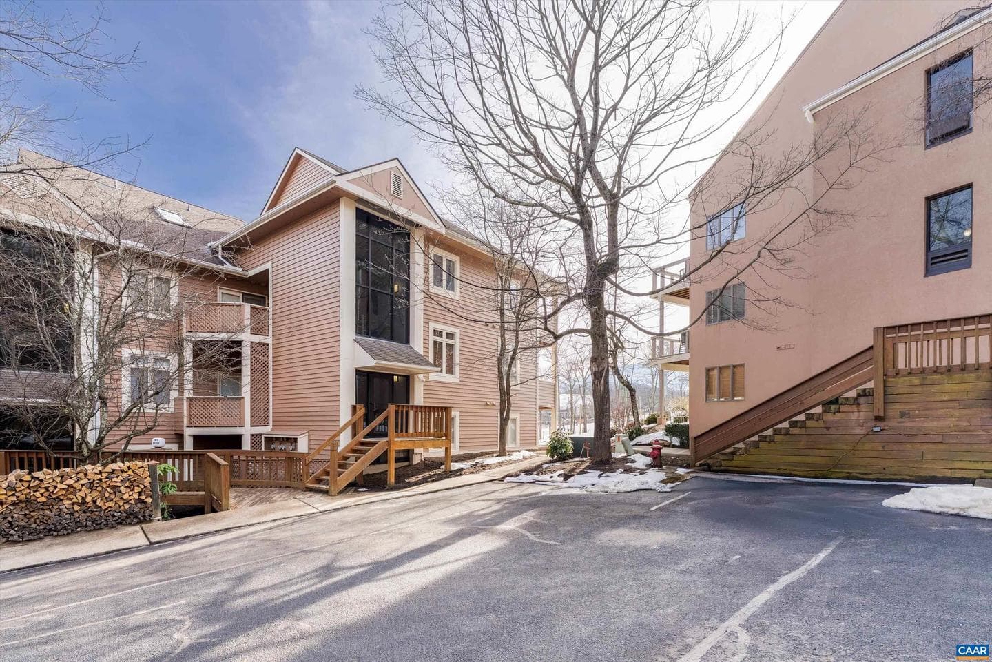 921 Diamond Hill Condos photo 41