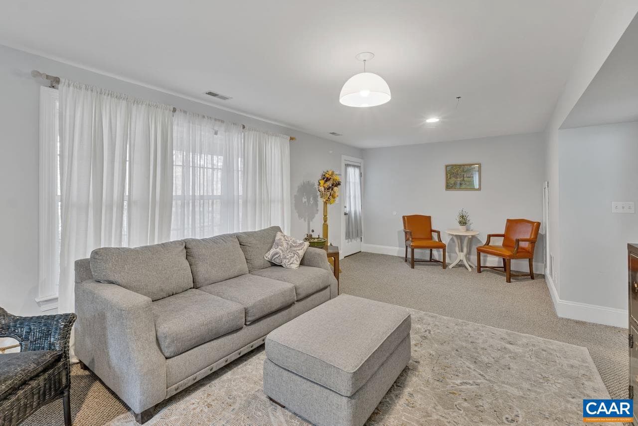 959 Grayson Ln photo 25