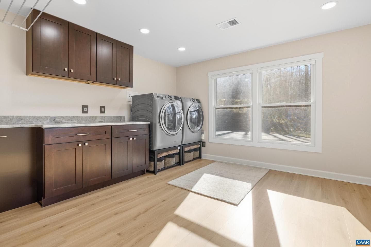 450 David Rd photo 25