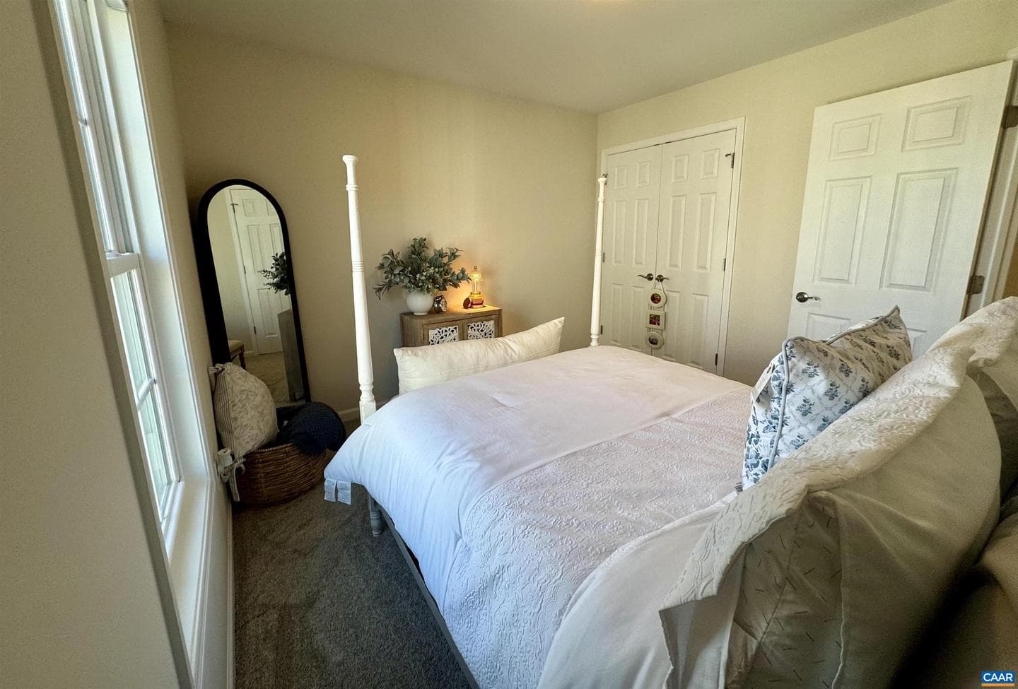 189 Windsor Dr photo 56