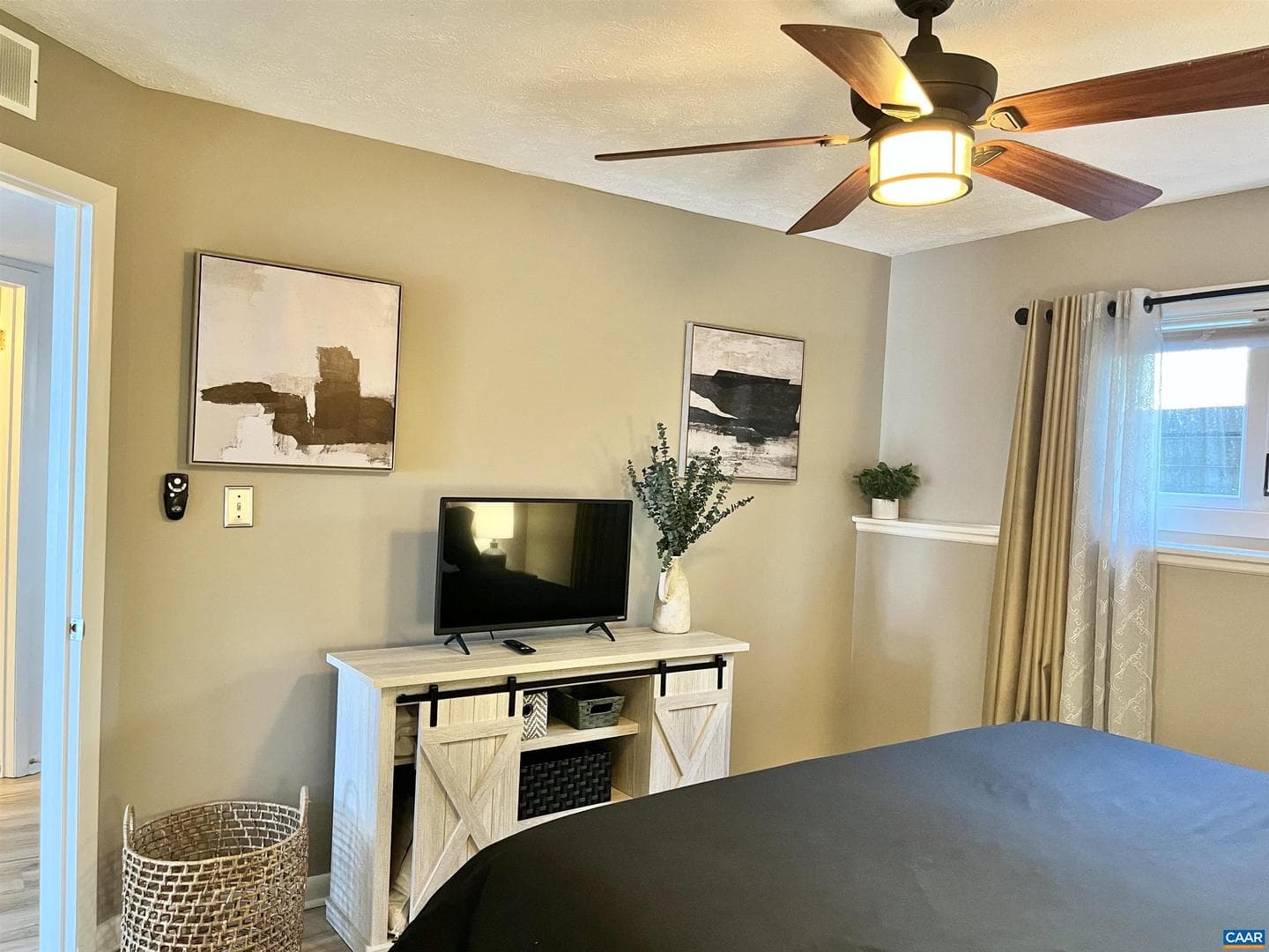 476 Three Ridges Condos photo 8