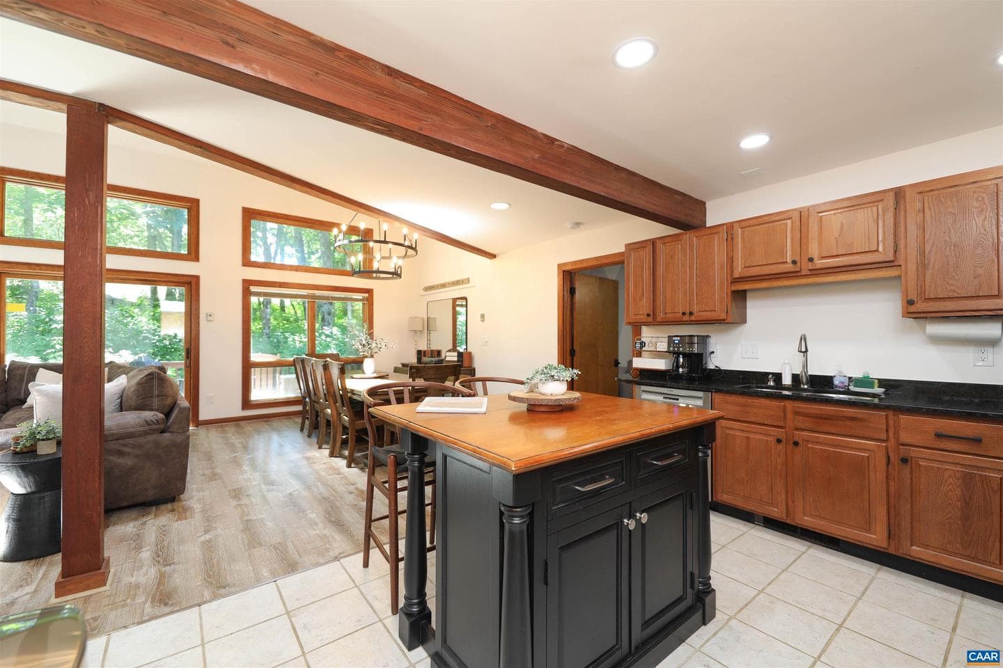 278 E Catoctin Dr photo 22