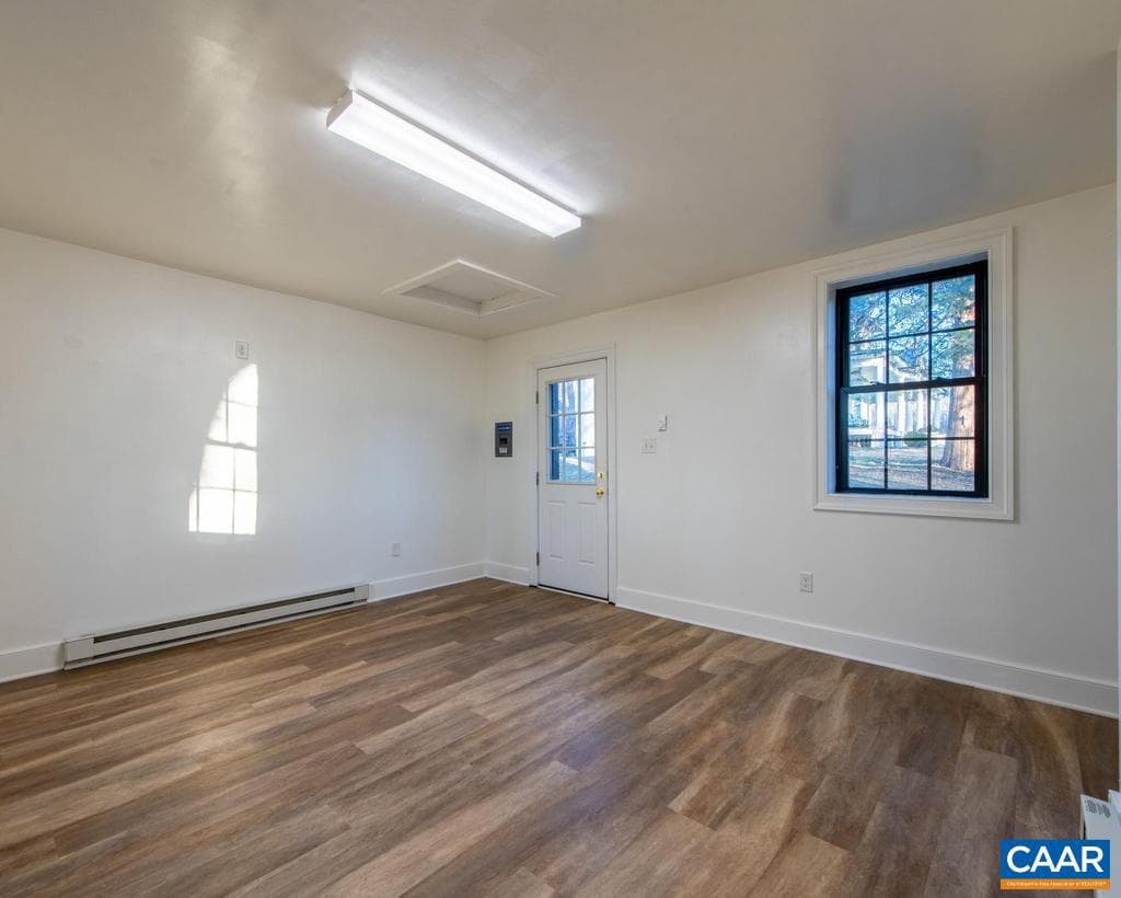 145 Ampthill Rd photo 54
