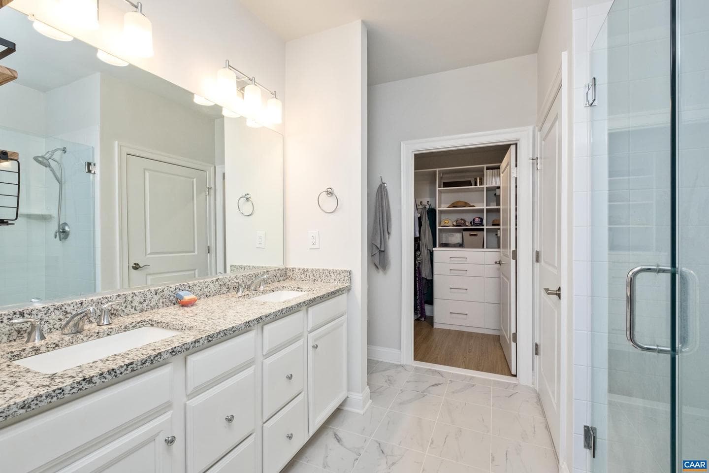 543 Crimson St photo 28