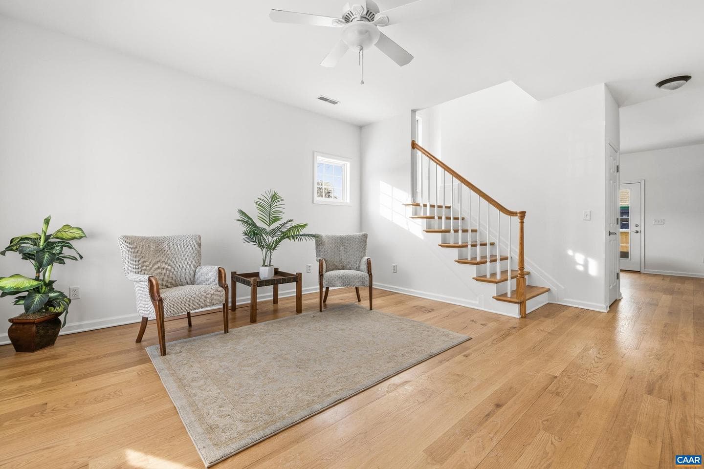 117 Burnet St photo 8
