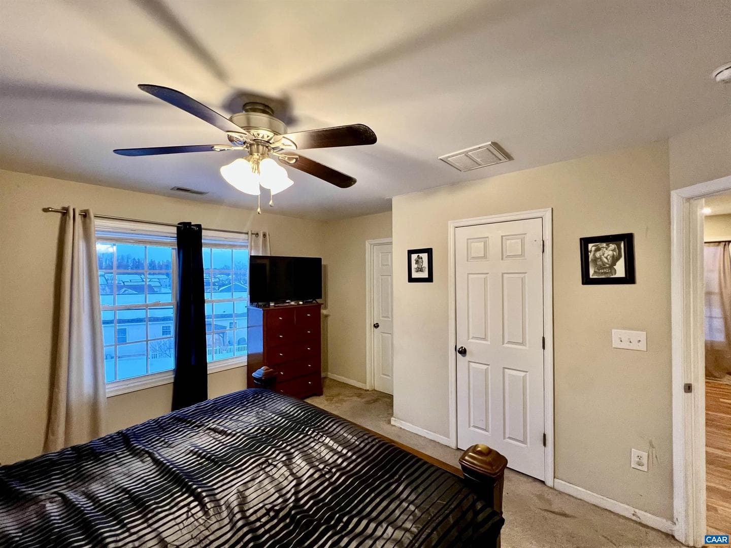 305 Overview St photo 32