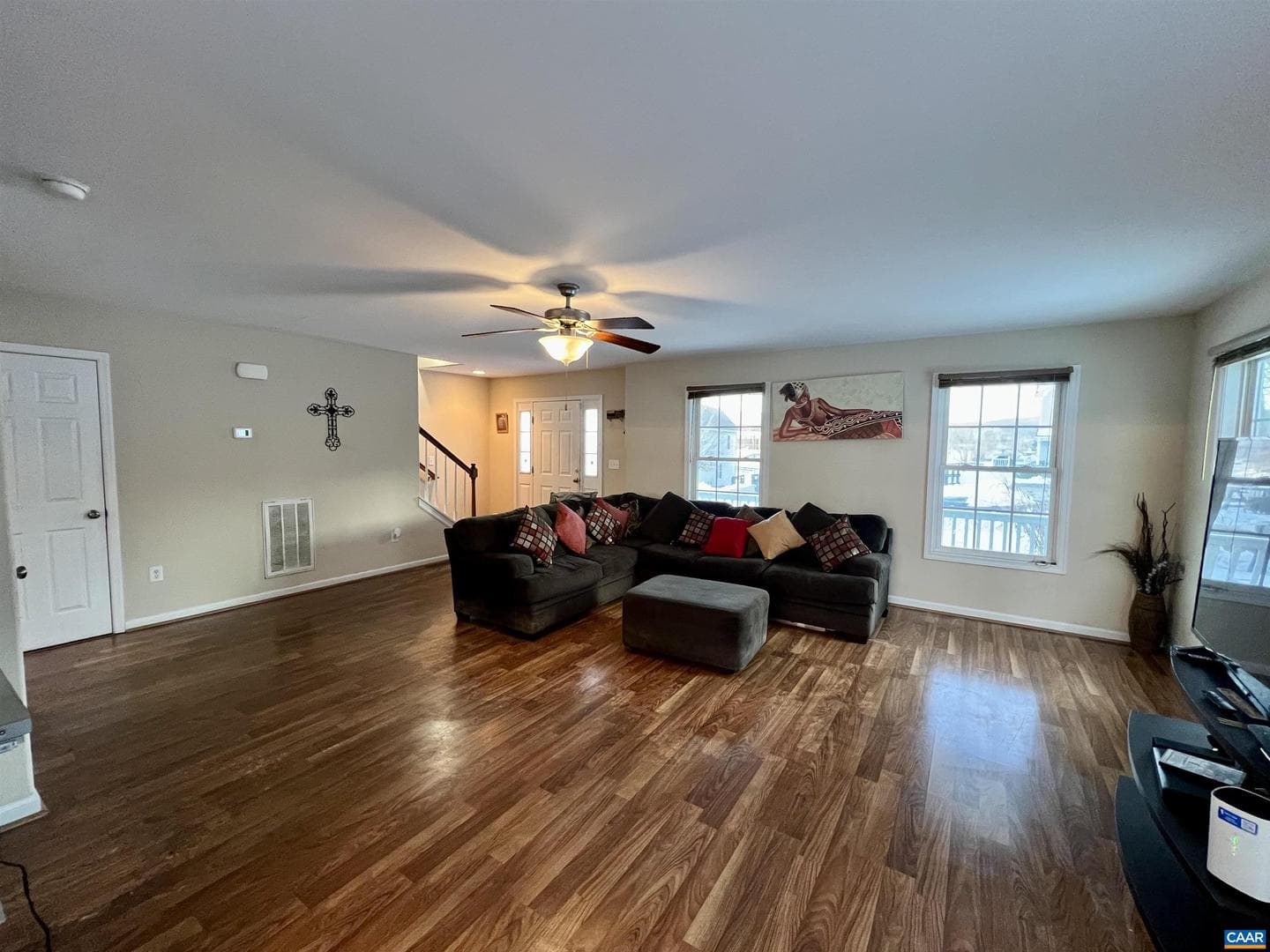305 Overview St photo 6