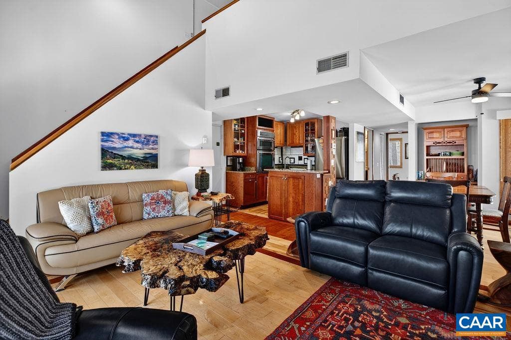 1448 Highlands Condos photo 6