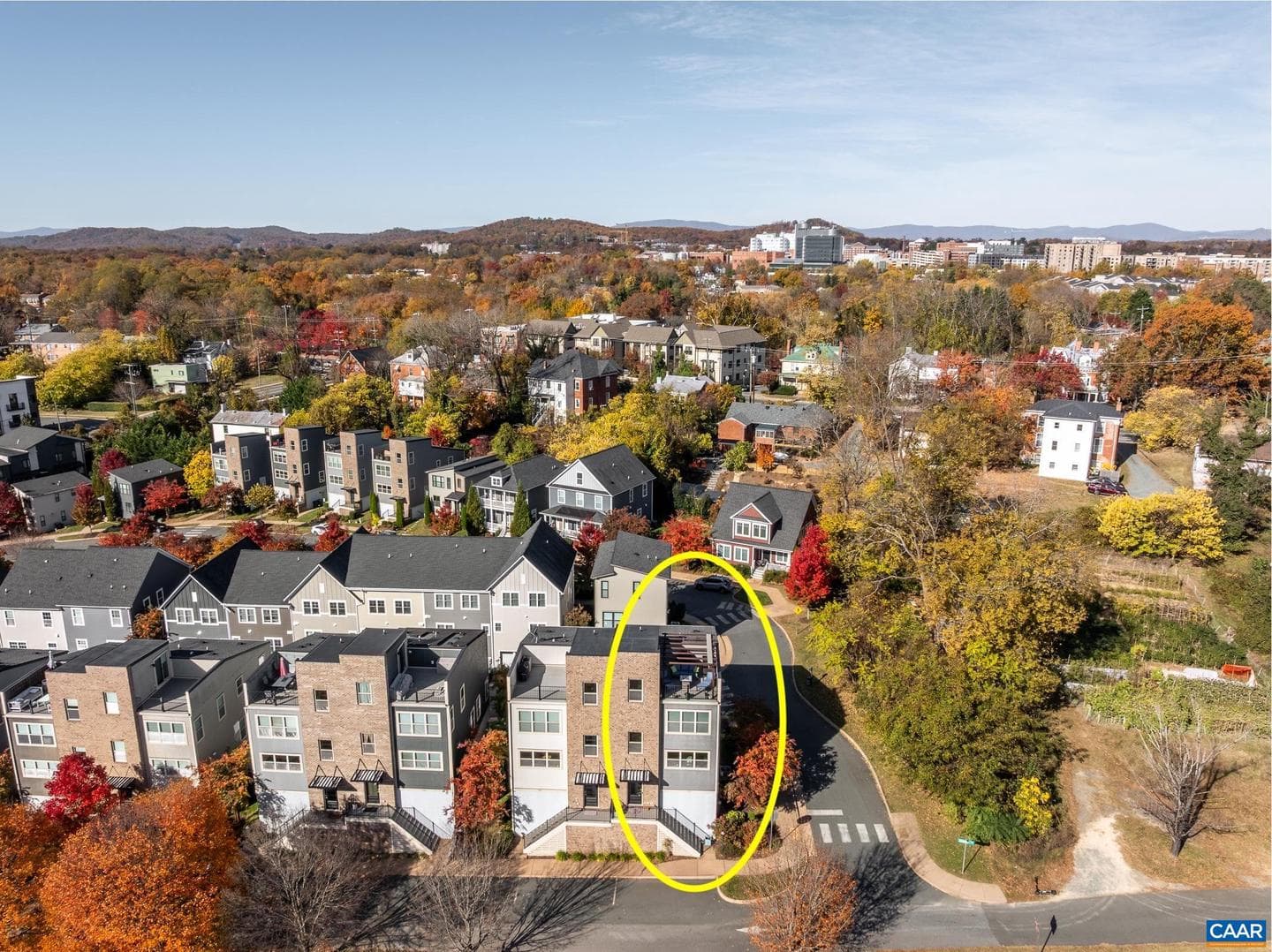 137 Almere Ave photo 30