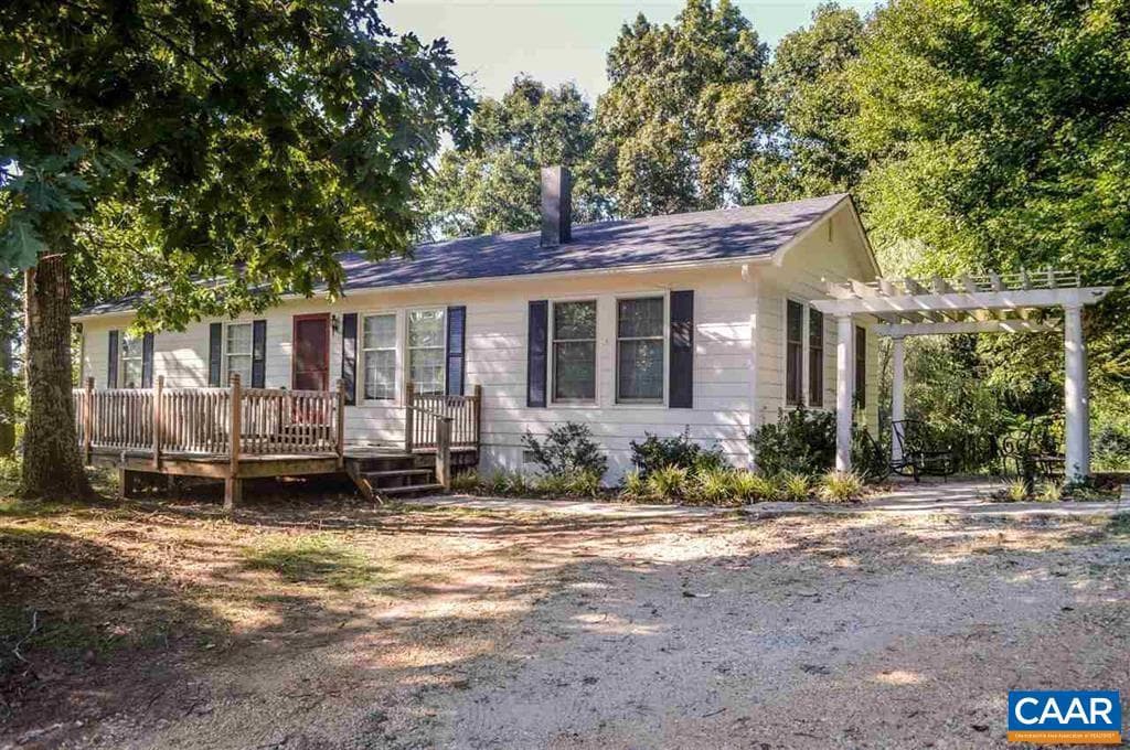 132 Pines Ln photo 17