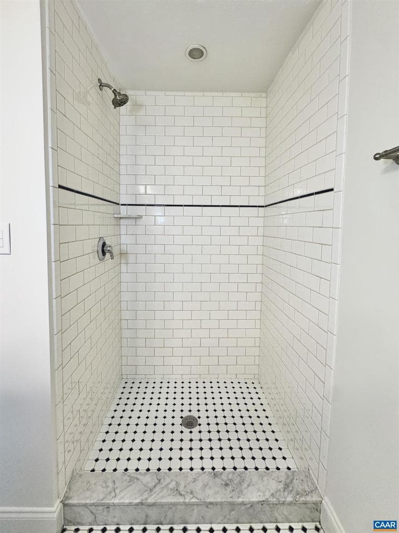 104 Turtle Creek Rd #9 photo 14