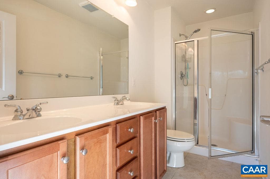 103 Longwood Dr #E photo 18