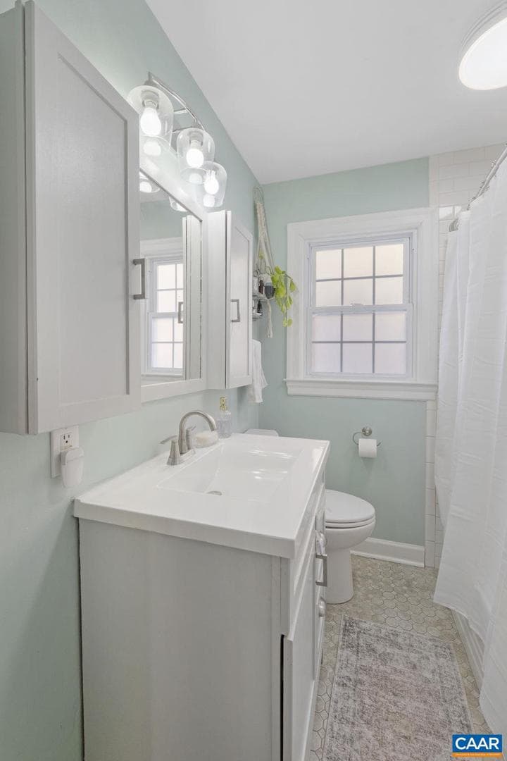 1319 Riverdale Dr photo 7